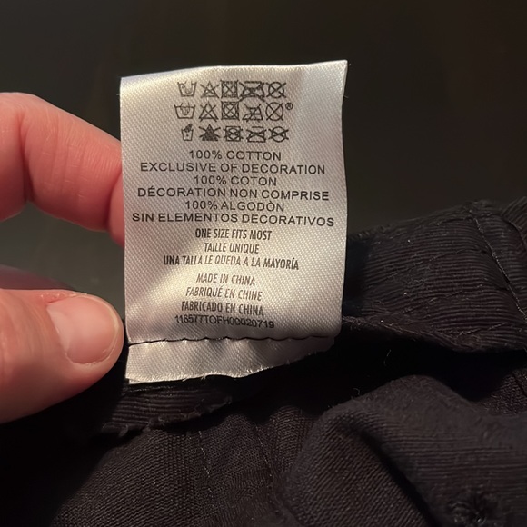 Black ‘The Office’ Show Hat with Adjustable Back - Picture 5 of 6